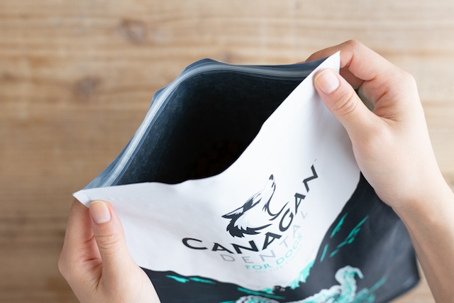 カナガンデンタルドッグフードのジッパー