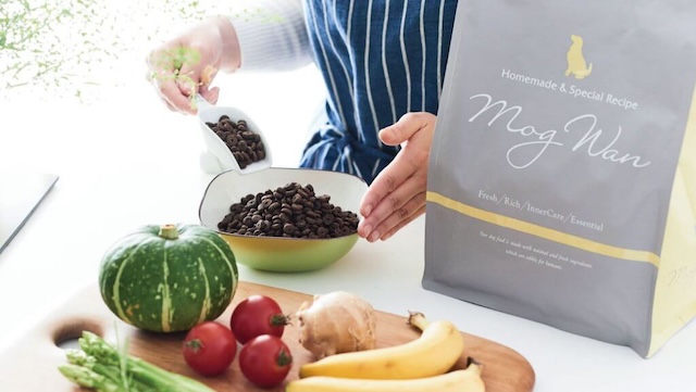 モグワンドッグフードと食材