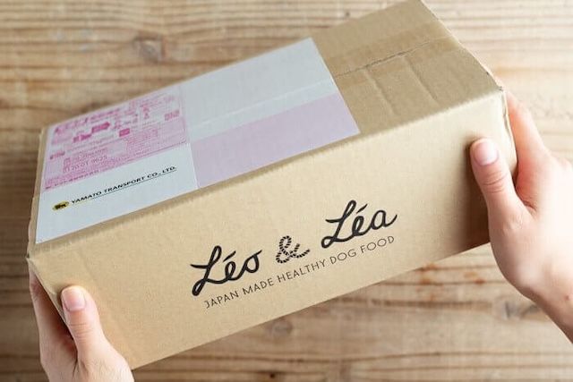 Leo&Lea(レオアンドレア)ドッグフードが入った箱